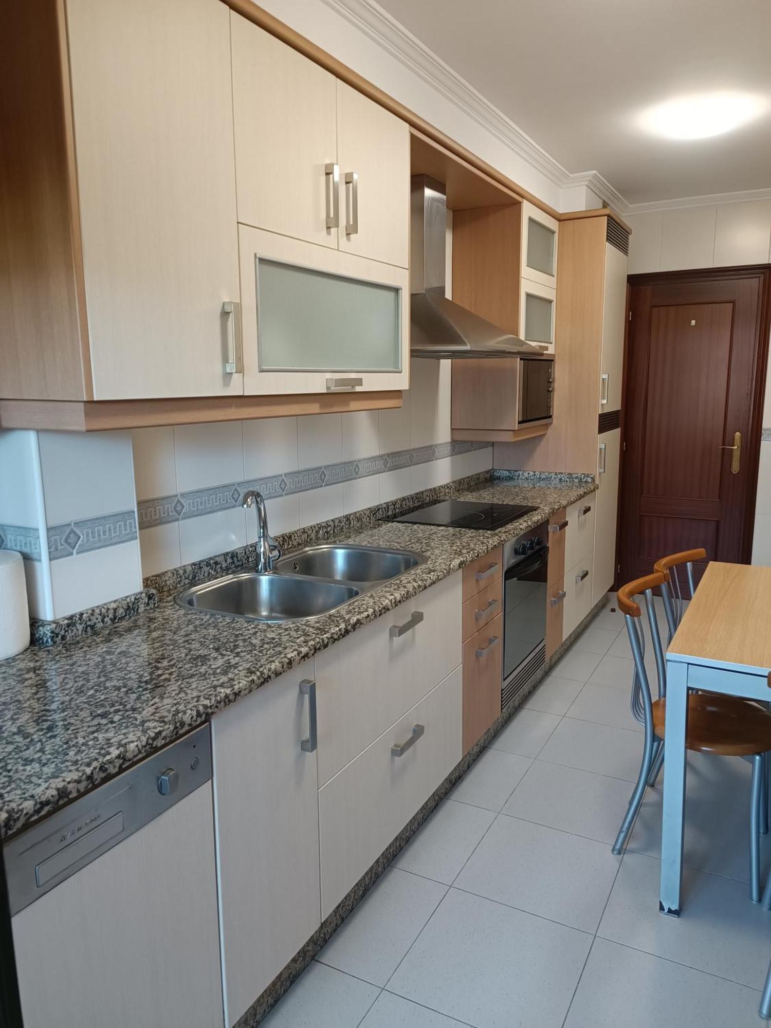 Atico Con 3 Habitaciones En Poio Exterior photo